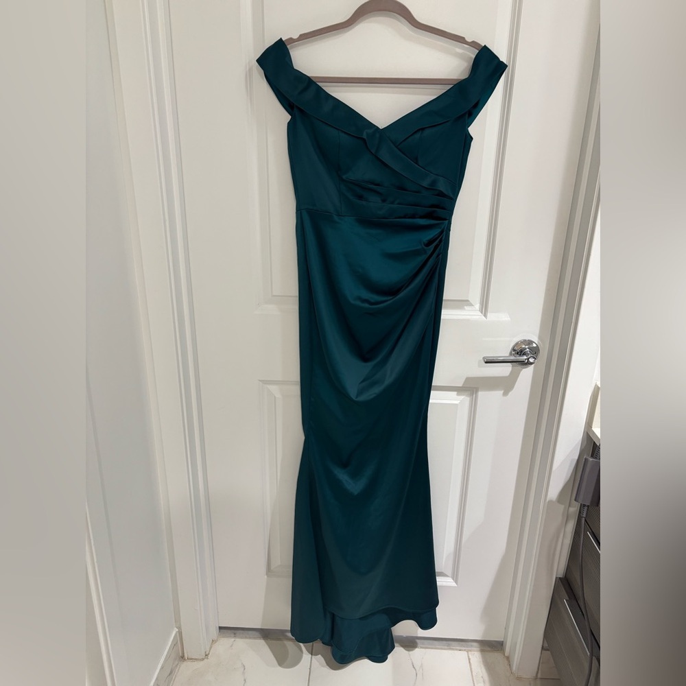 GALINA SIGNATURE gown